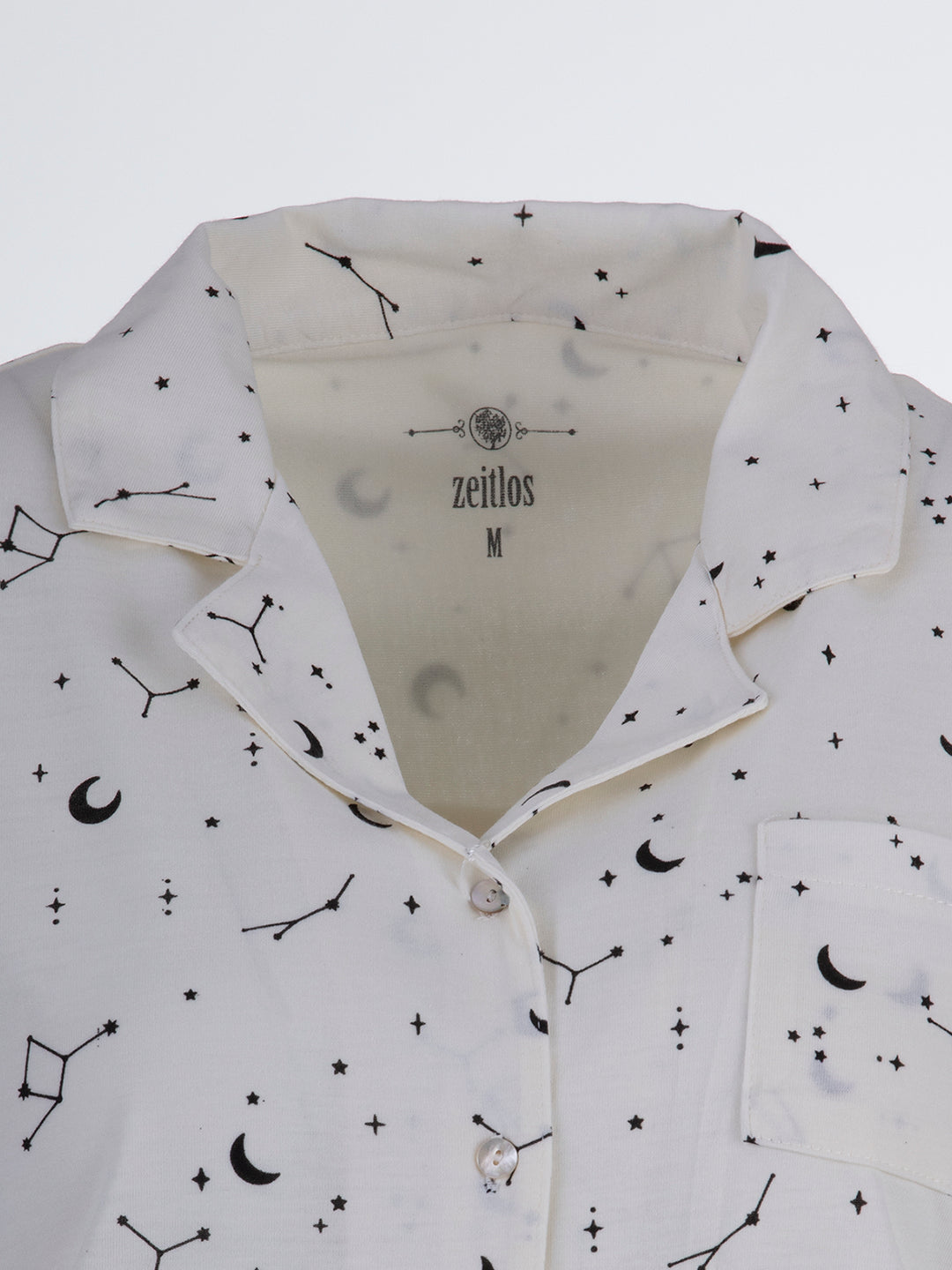 Nightgown short-sleeved moon button placket throughout