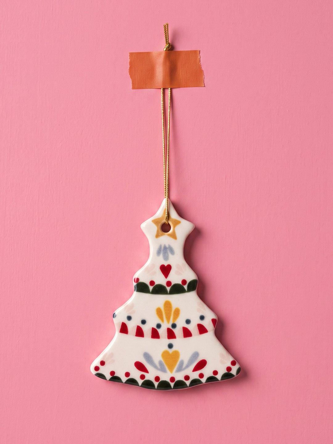 scandi Anhänger Weihnachten aus Keramik Tanne grün
