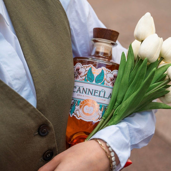 Cannella Apple &amp; Cinnamon Liqueur – Apfel-Zimt-Likör