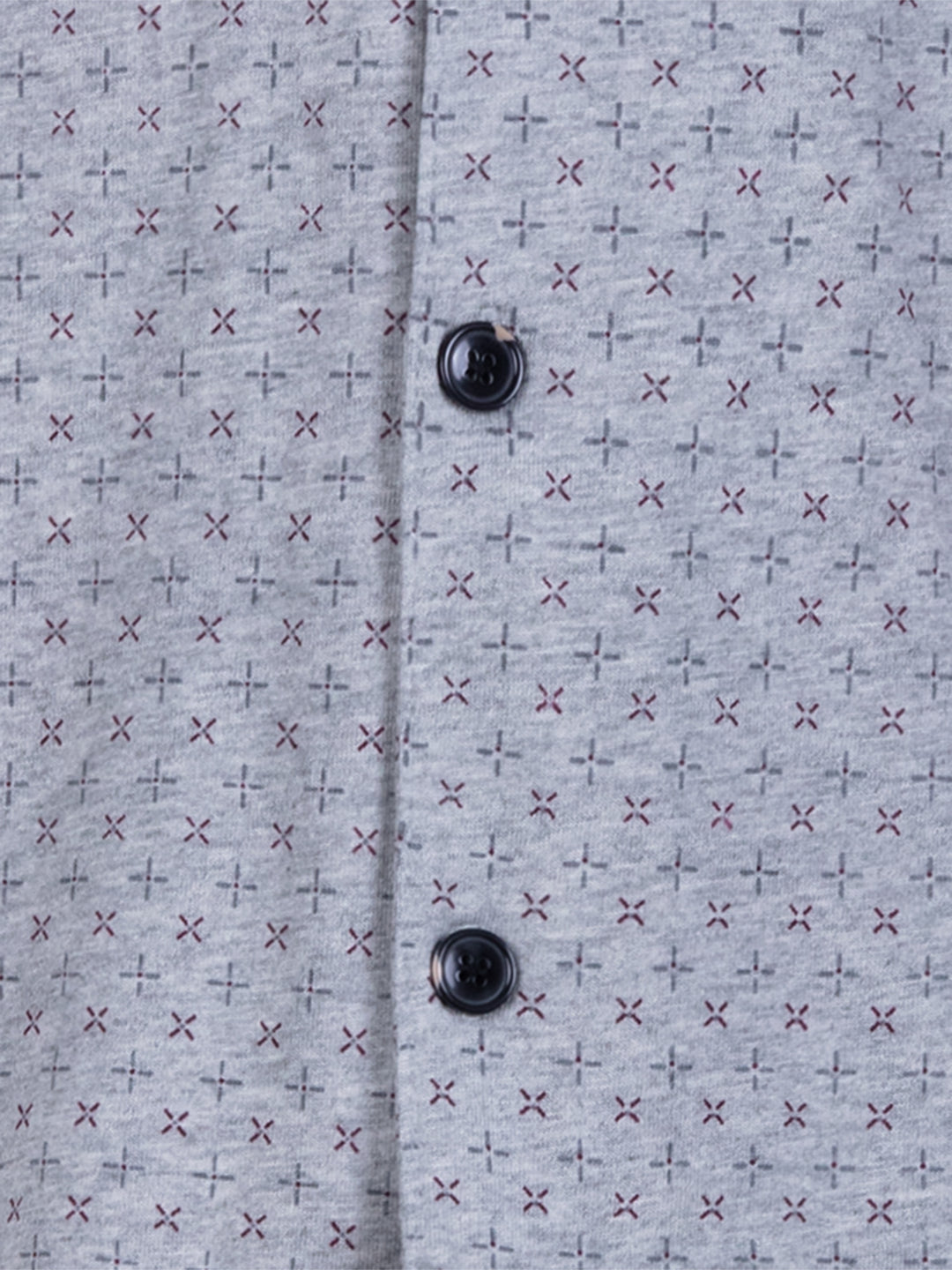 grau mit dunklen gößeren Knöpfen