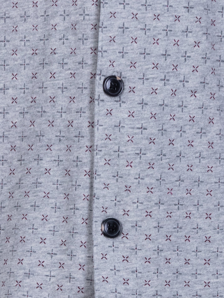 grau mit dunklen gößeren Knöpfen