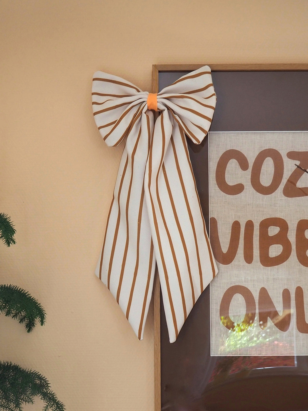 Weihnachtsschmuck Schleife creme/messing schmal gestreift