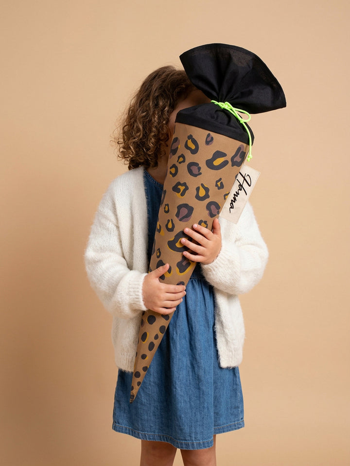 Schultüte Leo Nr. 3 mit Haarschleife