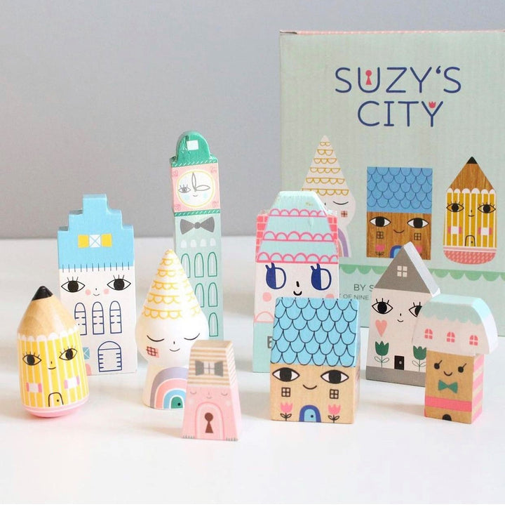 Wooden figures Suzy's City