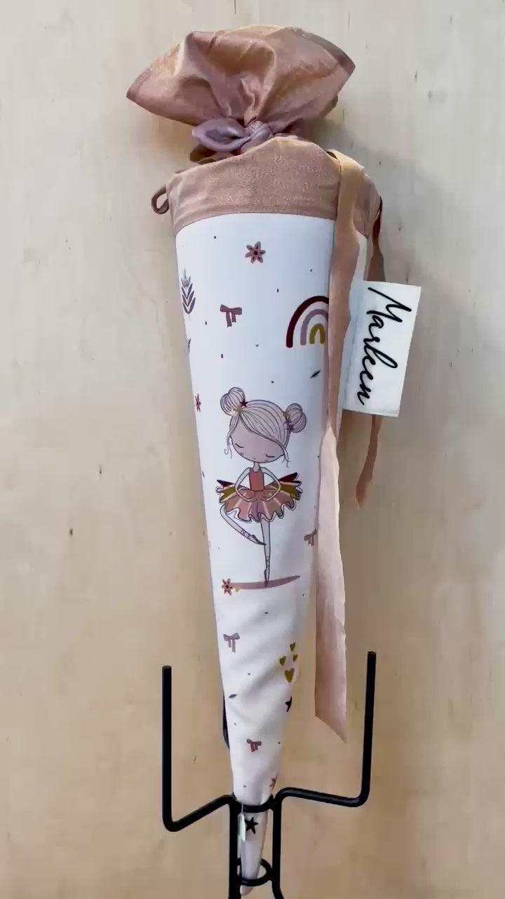 Schultüte tanzende Ballerina mit Haarschleife
